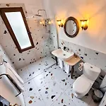 Mishel بيرات