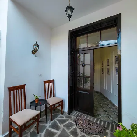 Mishel Bed & Breakfast