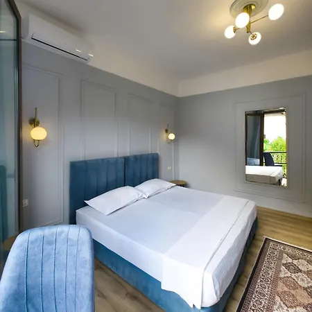 Mishel Bed & Breakfast 4*