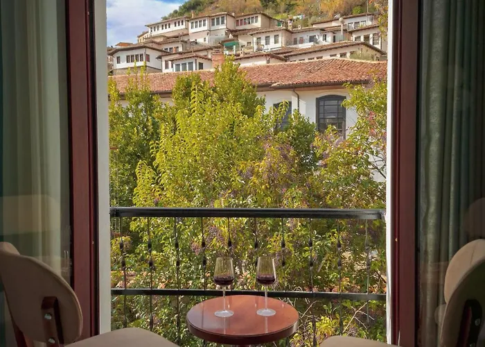 Mishel Alojamento de Acomodação e Pequeno-almoço 4*