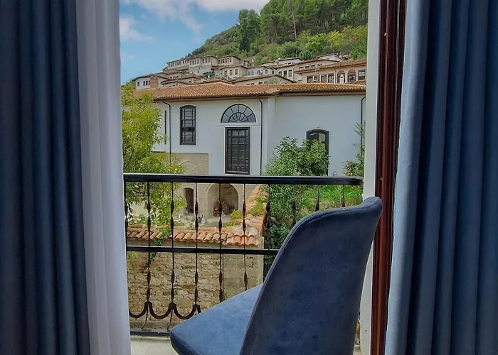 Alojamento de Acomodação e Pequeno-almoço Mishel 4*